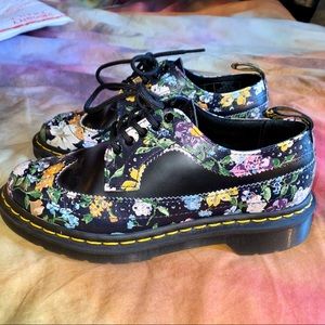 NWOT Doc Martens Oxfords
